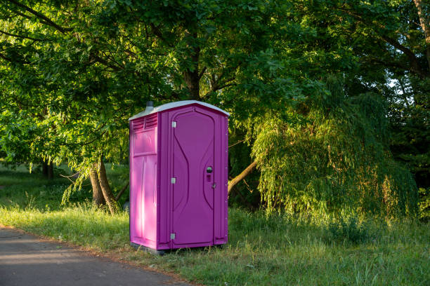 Porta potty delivery and setup in Highland Park, TX